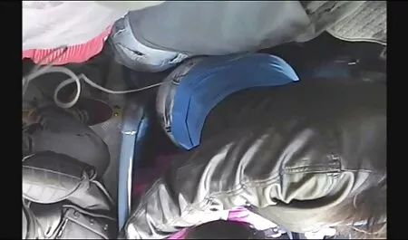 นวดอยู่ใน anal orgy วิดีโอ หนัง อา ร์ อยู่ในห้องนอนไปสองสาวผมบลอนด์