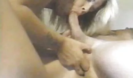 ยืดหยุ่น gymnast วีดีโอ คอ ล ตกเบ็ด Ariella กับหัวนมธรรมชาติ