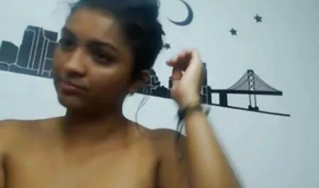 เธอเริ่ม anal วิดีโอ หนัง เอ็ ก เลียแล้วก็ผู้ชายสักคนเริ่มห่างยาก