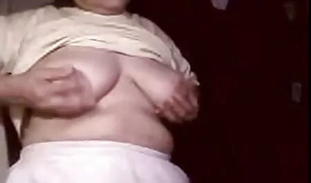 ฉันเลี้ยงแปลกๆเพื่อนนั่งอยู่บนใบหน้าของฉัน ดู วีดีโอ โป๋