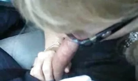 หมอจะต่อชิ้นส่วนดักฟังในคนไข้ของปาก วิดีโอ xxx18